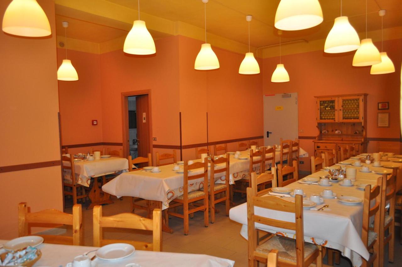 Casa Del Parco Dell'Adamello Di Vezza D'Oglio Vandrehjem Eksteriør billede